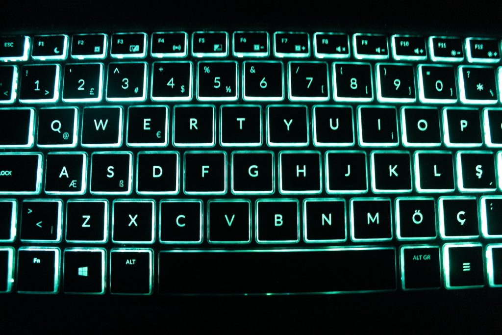 how to turn on keyboard light 